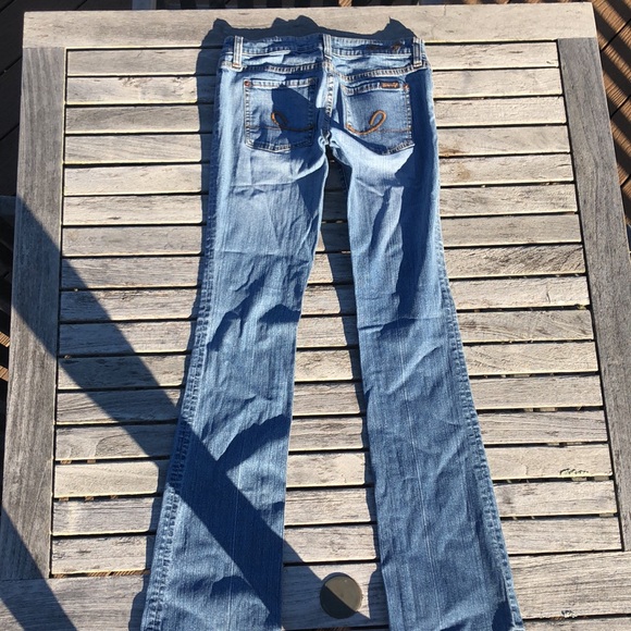 Seven brand medium denim. Slightly worn. - Picture 3 of 4